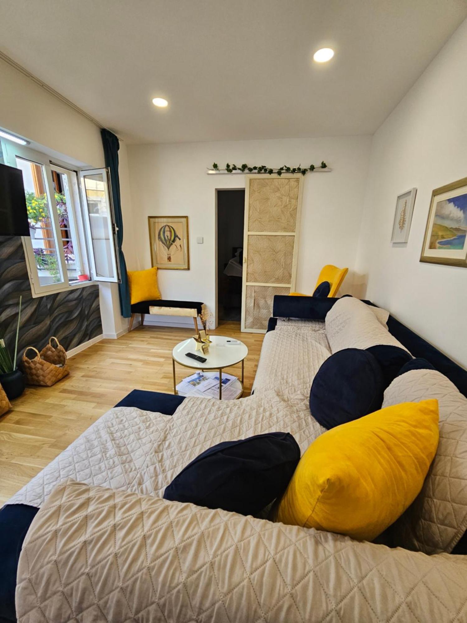 PLACE 4 U Studio Center Zadar Exterior foto